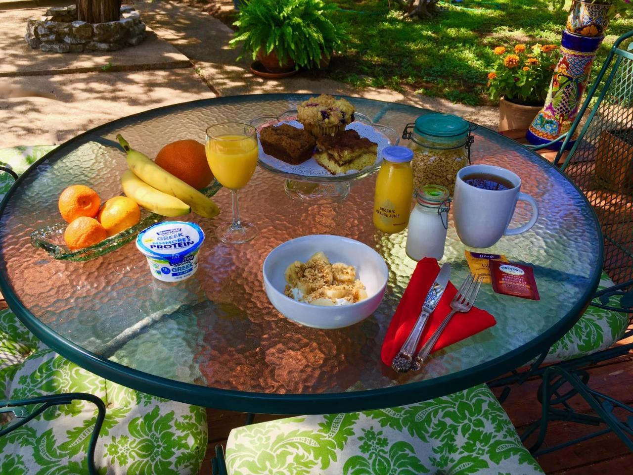 Casa Del Sol Bed And Breakfast Лейкуей Екстериор снимка