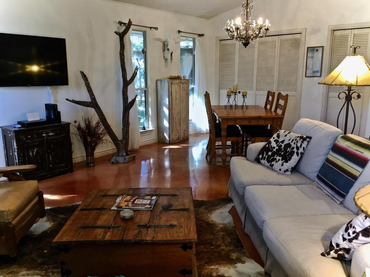 Casa Del Sol Bed And Breakfast Лейкуей Екстериор снимка