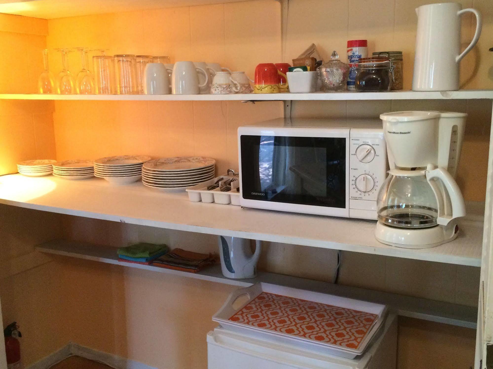 Casa Del Sol Bed And Breakfast Лейкуей Екстериор снимка